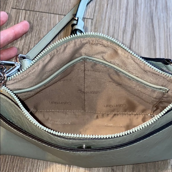 Calvin Klein Purse - Picture 5 of 7